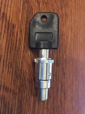 XYZ & V-Line Lock and Key For Gumball Candy Nut Toy Chicle Bulk Vending Machine