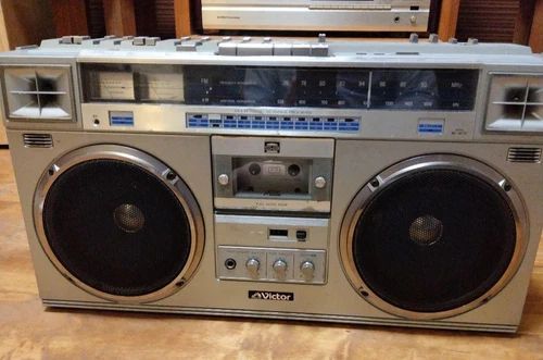 JVC Victor RC-M70 AM FM Stereo Radio Cassette Recorder Silver Japan