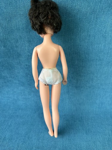 Pedigree 1983 PARTY GIRL SINDY with original outfit / shoes - short brunette VGC - Picture 3 of 17