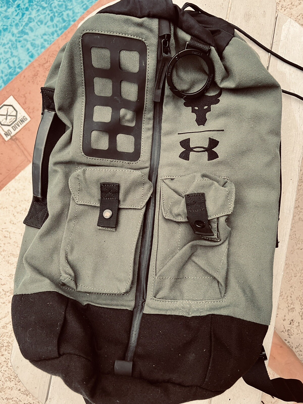 RARE UNDER ARMOUR PROJECT ROCK 60 DUFFLE GYM BACK PAC… Gem