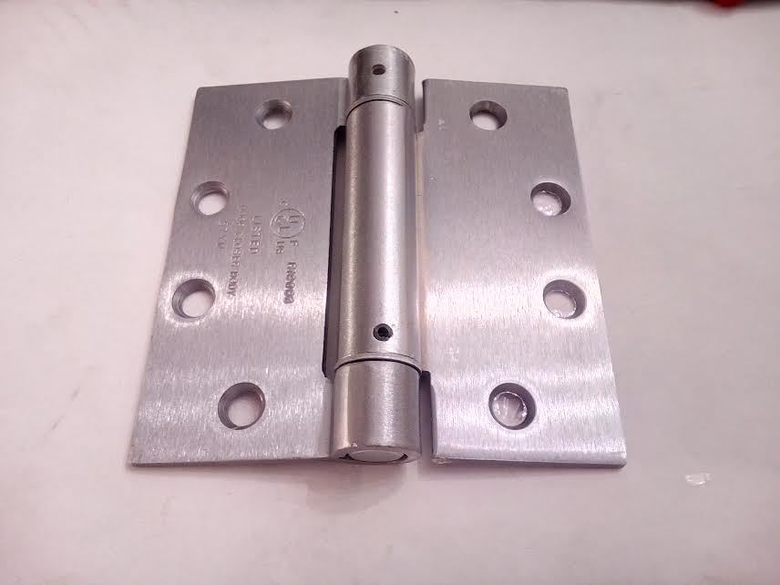 M/W ITEM N/M 4.5"X4.5" SQUARE CORNER HINGE US26D DOOR CLOSER BODY