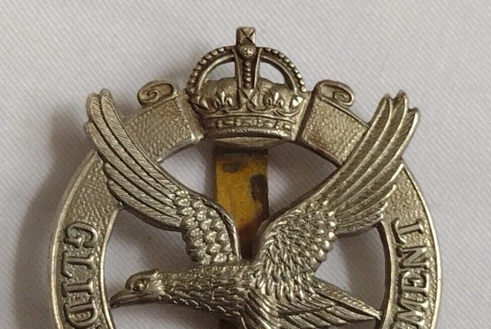 WW2 Glider Pilot Regiment Cap Badge KC White Metal Slider 46 mm VINTAGE Original - Image 3 of 4