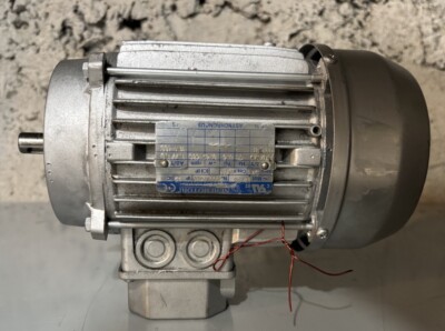T71B4 Neri motori, 60 Hz , 2/3 Hp , 1680 rpm , 330/575V