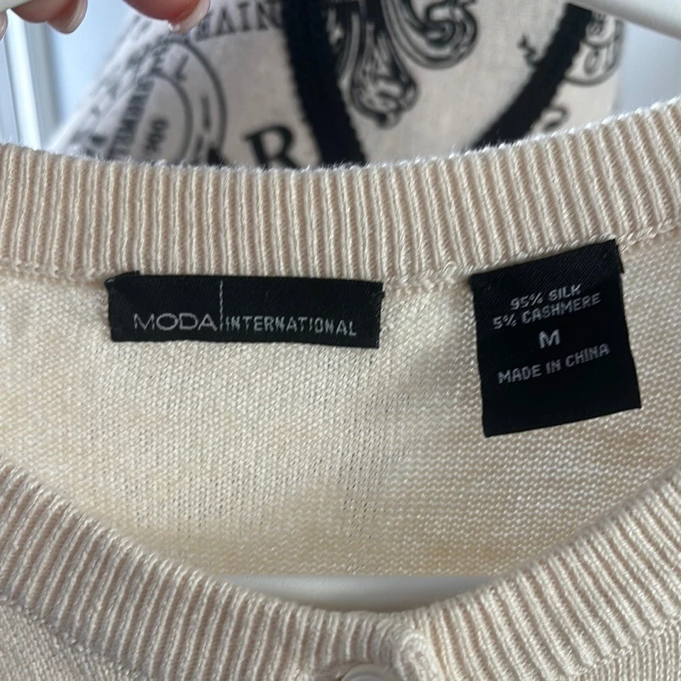 Cárdigan vintage de cachemir de seda crema Moda International para mujer Foto 2 de 4