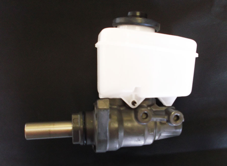 BRAKE MASTER CYLINDER WITH ABS For TOYOTA LAND CRUISER 3.0TD-KDJ120/125 R/H/D