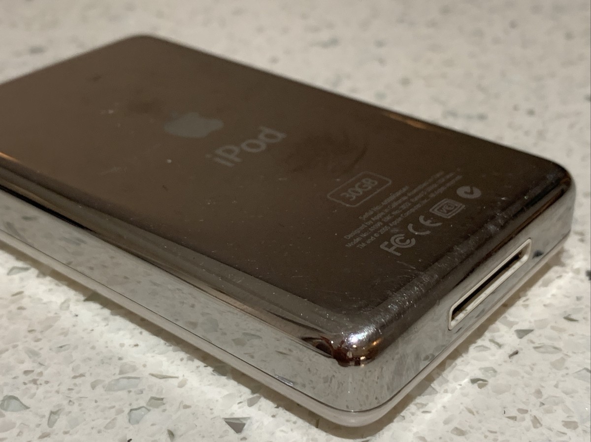 iPod Classic 4th Gen 30 GB Model: A1099 Excellent Collection