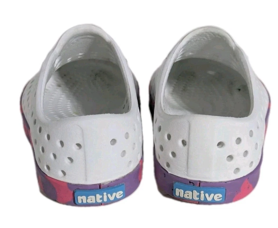 Zapatillas sin cordones Native Jefferson blancas mármol niñas pequeñas 7 zapatos al aire libre C7 Foto 4 de 4