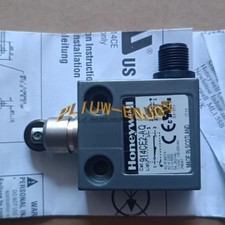 1PCS New Honeywell Limit switch 914CE2-AQ
