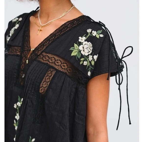 NWT FOR LOVE AND LEMONS JOLENE EBROIDERED COTTON BLACK MINI DRESS SIZE M - Image 2 of 4