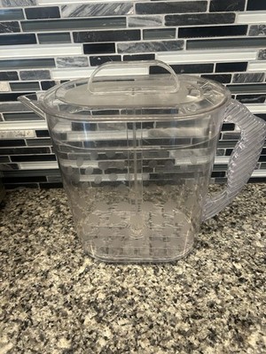 Pampered Chef Quick Stir Pitcher Family Size 1-Gallon Polka Dot Pattern USA