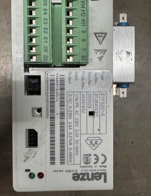 Lenze 8200 Vector Frequenzumrichter Industrieantrieb
