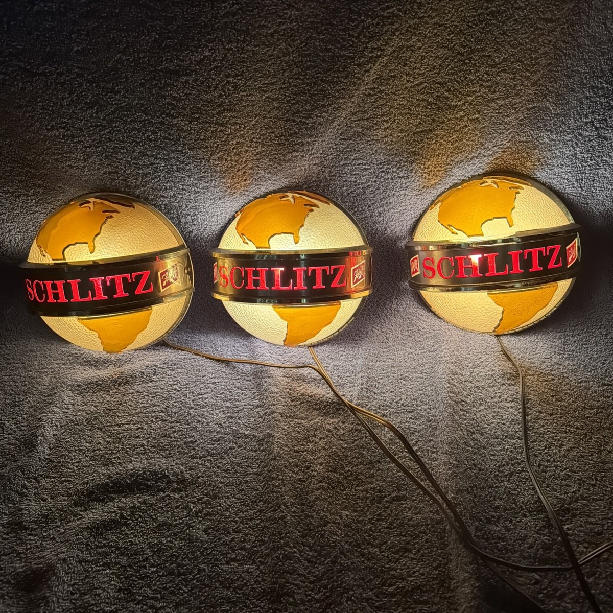 3 VINTAGE 1968 SCHLITZ BEER WORLD GLOBE WALL LIGHTS MILWAUKEE