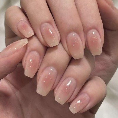 Kurze runde falsche Nägel Rouge Farbverlauf für natürlichen Alltagslook - 24 Stück