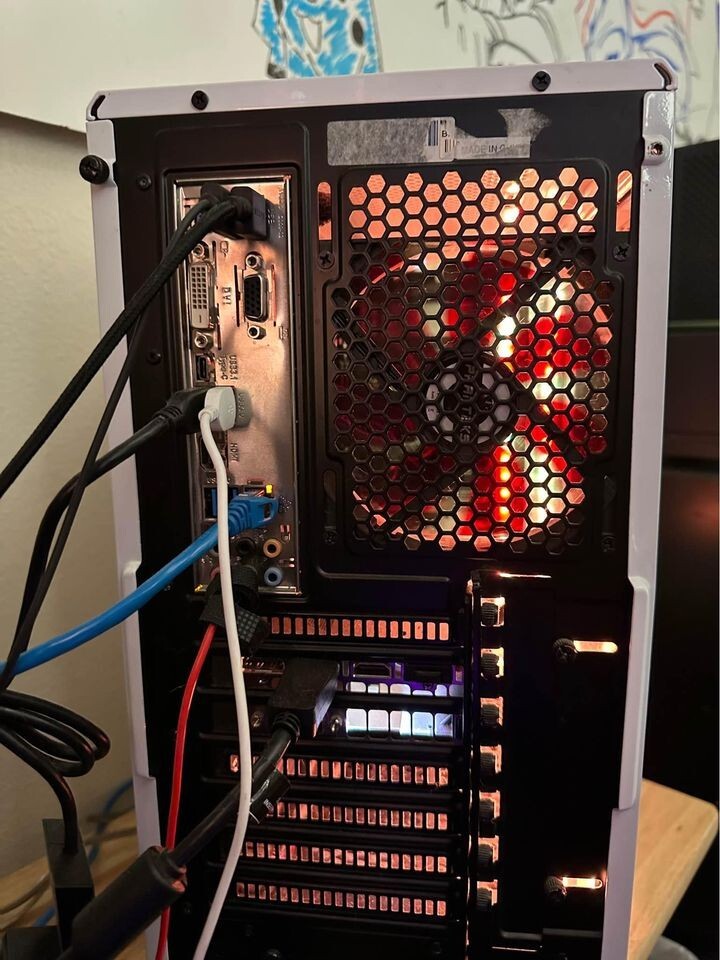 Gaming PC Intel i7 6700k NVIDIA GTX 1080 | eBay Gaming PC Intel i7 6700k NVIDIA GTX 1080 | eBay