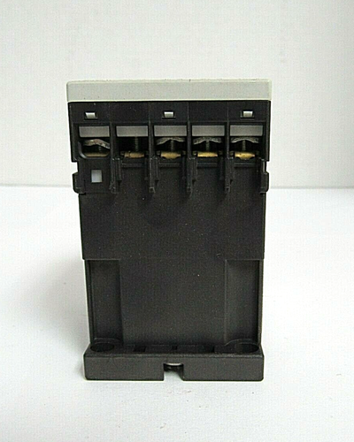 SIEMENS 3RT1016-1BB41 CONTACTOR 20A,600VAC - Picture 4 of 6