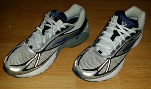 brooks ghost 7 mens size 11