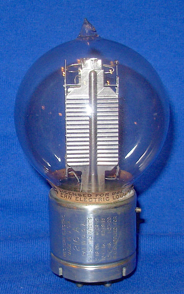 Strong Western Electric 216A Tennis Ball Triode Vacuum Tube Strong Western Electric 216A Tennis Ball Triode Vacuum Tube