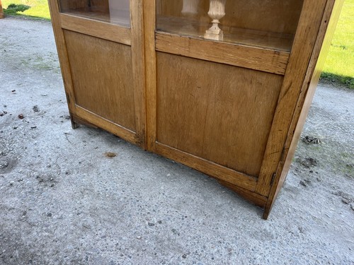 Large Oak Bookcase / Cupboard / School Cupboard / Shop Fitting - Picture 6 of 16