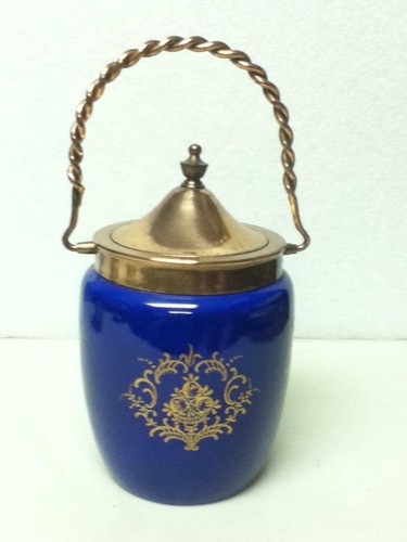 Beautiful, RS Prussia, Biscuit or Cracker Jar with Copper Lid and Handle - Picture 2 of 6