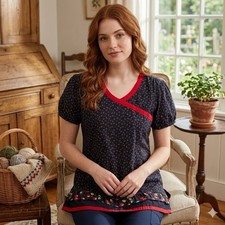 Mary Engelbreit Nurse Scrub Top M Red Cherries Black Medical Uniform Cottagecore