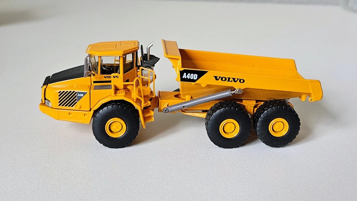 Nacoral 1/50 Volvo Remorque Bâchée Orange – Modèle Diecast Réf.202 – Occasion