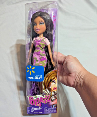 Bratz Yasmin Doll 1st Edition Walmart Only Exclusive NEW 2011 Damaged Box