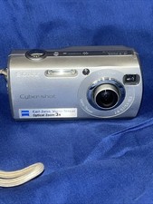 Sony Cyber-shot DSC-S40 4.1MP Digital Camera