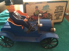 VINTAGE 1914 SHAKING ANTIQUE CAR w/ Box