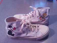 Vintage 1995 High Top KEDS Looney Tunes - Sylvester Tweety: Women's Size 6