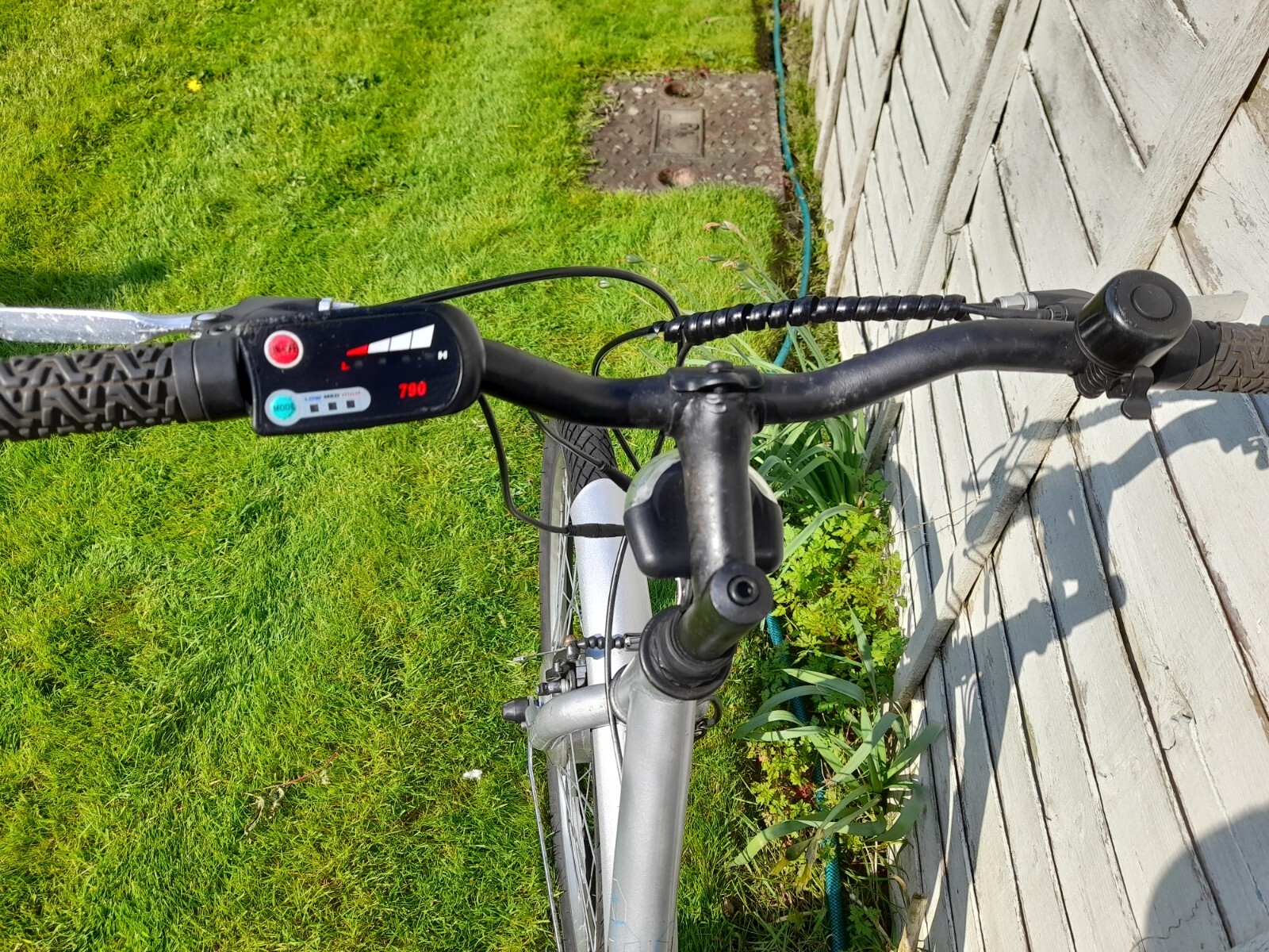 Assist step thru hybrid electric bike from Halfords. eBay