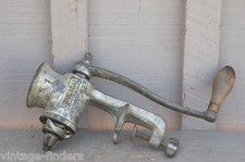 Old Vintage Universal No 1 Meat Grinder w Wooden Handle Kitchen Tool Made In USA