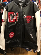 CHICAGO BULLS NBA  Mens FAUX LEATHER  VARSITY  JACKET PRO STANDARD BLACK