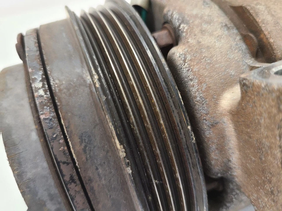 Compresor de aire acondicionado Cadillac Escalade 2003 2004 2005 2006 2007 2008 2009 Foto 3 de 4