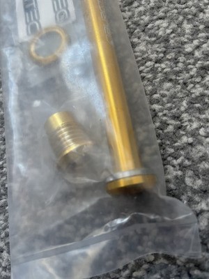 Burgtec Santa Cruz 173,7mm Steckachse hinten - Burgtec Bullion Gold [148/12 Boost