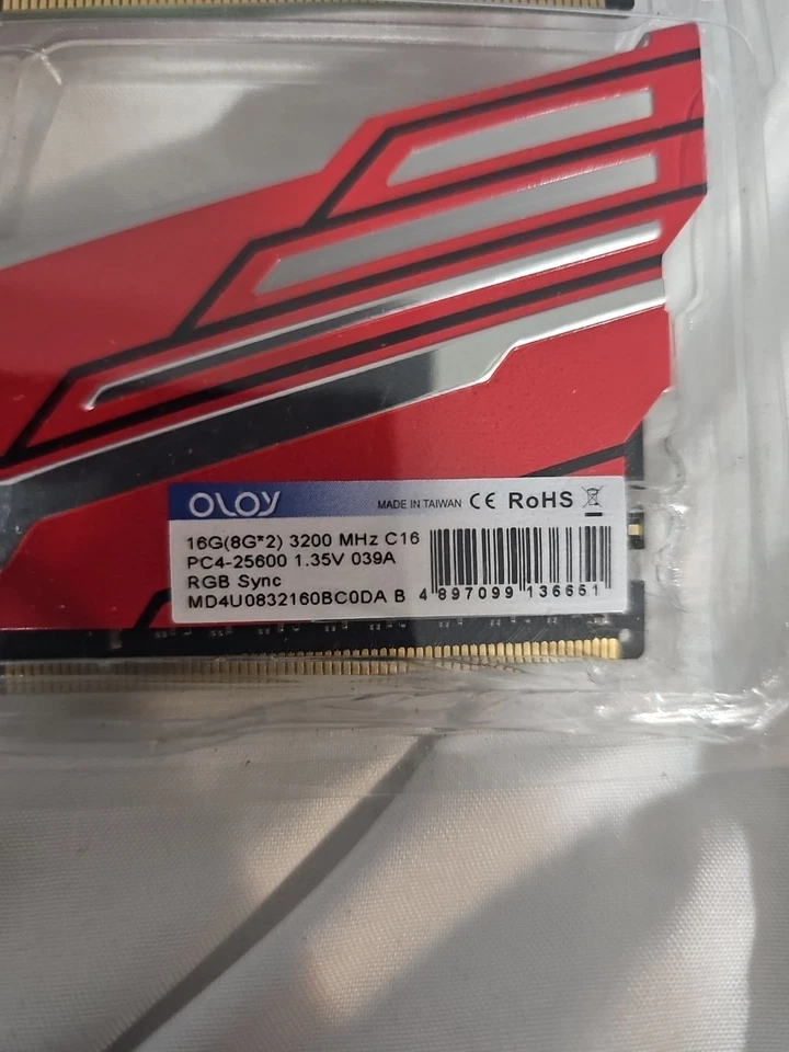 OLOy DDR4 RAM 16GB 2x8GB Warhawk RGB Sync 3200 MHz C16 PC-4 25800 1.35V Red - Image 4 of 4