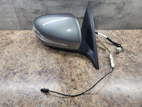 15-18 Mercedes W205 C350e Sedan Front Right Side Mirror Door Rear View PaSil Met