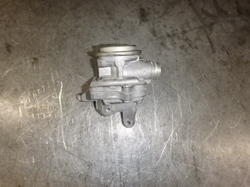 AGR Ventil Links Mercedes W204 C63 W212 E63 AMG 6,2 156.985 1561400960