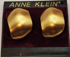 Image of New Original Card Old Stock ANNE KLEIN Gold tone Polished Oval Pierced Earring 4