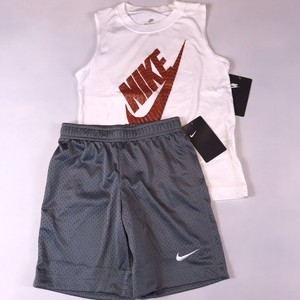 white nike shorts outfit