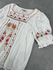 Savanna Jane Top Womens S Embroidered Floral White 3/4 Sleeve Boho Peasant