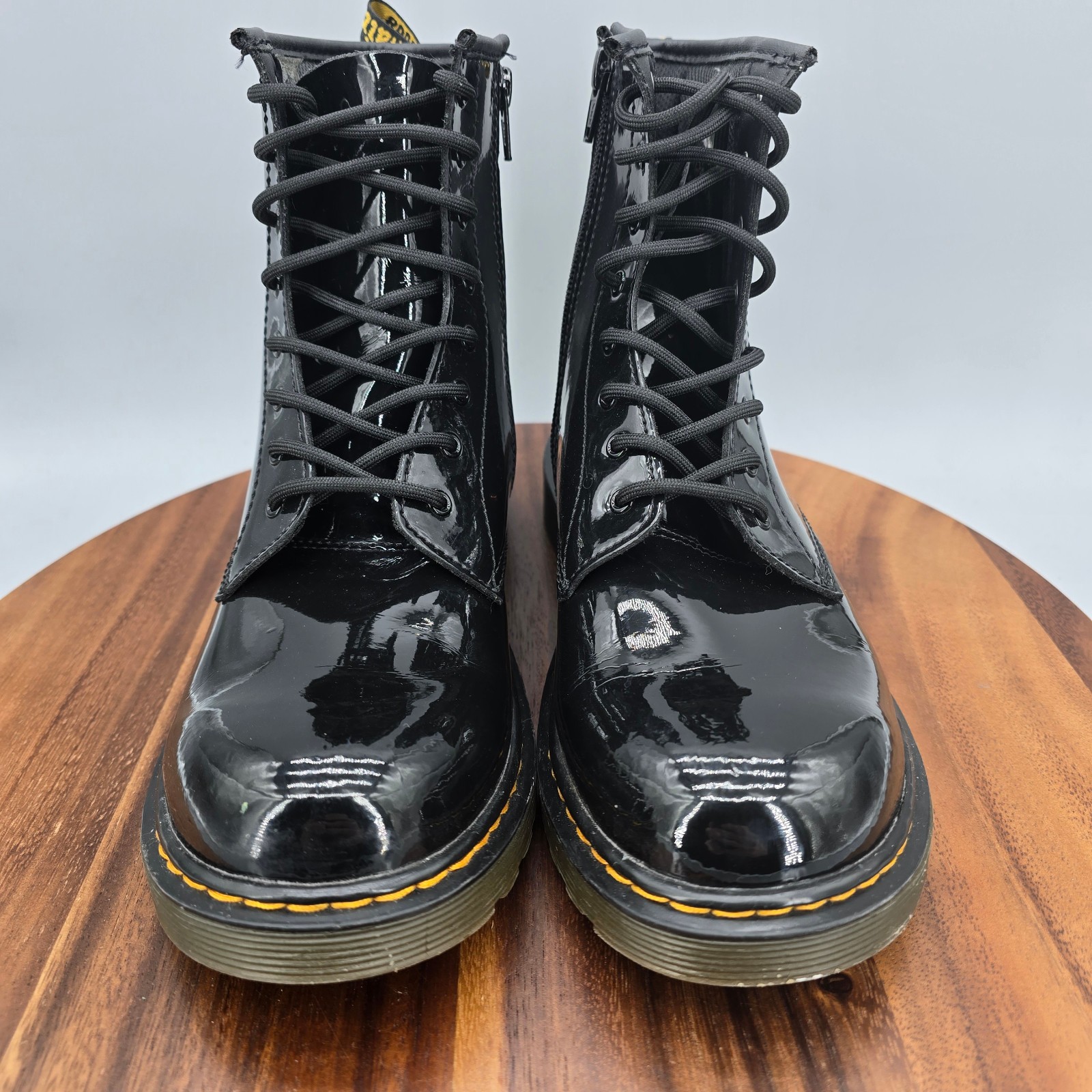 Dr. Martens 1460 Y Boots Womens 7 Black Patent Leather Combat Ankle Casual Doc thumbnail 2
