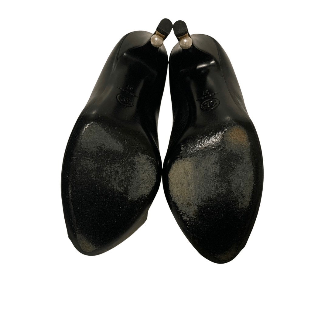 Chanel Interlocking CC Logo Black Leather Pumps EU 37 US 6-6.5 Pearl High Heels thumbnail 11