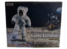 Space : DRAGON 73146 Apollo 11 Astronaut  1/6th action figure - 2011 version