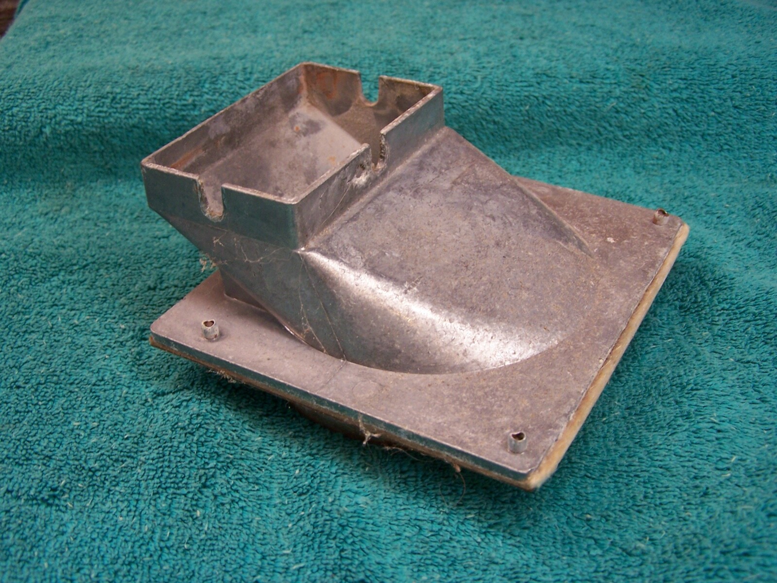 Trane P01 Square to Round Metal Furnace Vent Connector Chimney Adapter