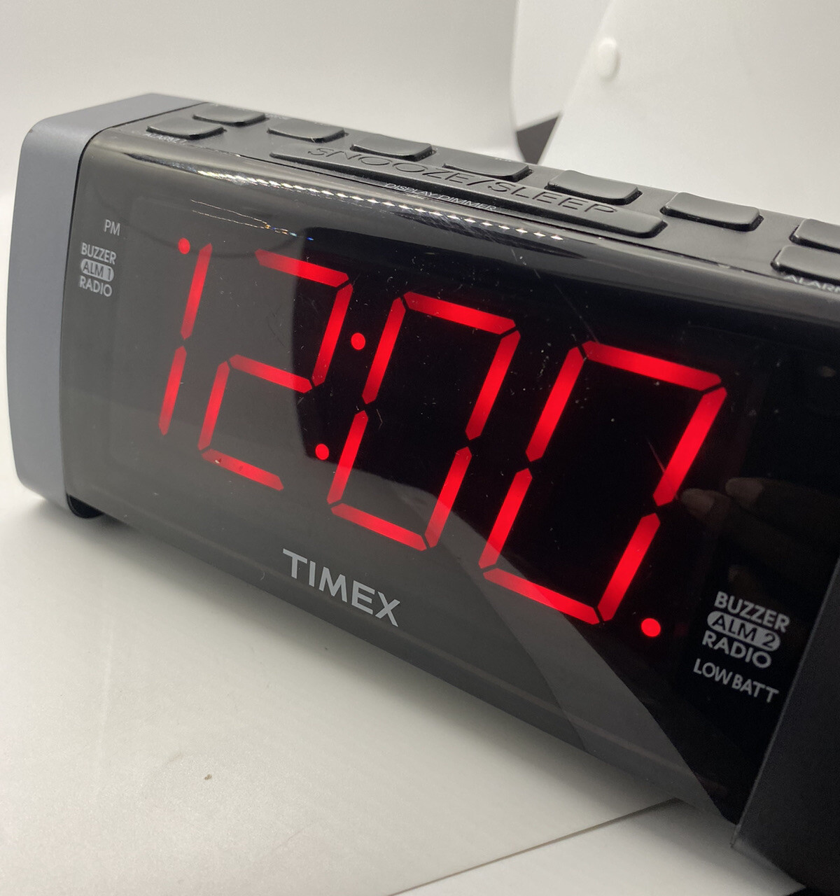 Timex T235Y Double Alarm AM/FM Clock Radio Black w/ Jumbo Red Numbers