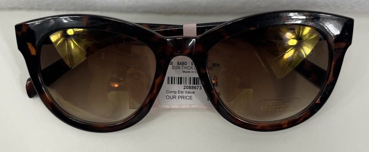 Judith Ripka Legacy New Large Frame Protection Black & Gold Sunglasses JUDITH RIPKA Legacy 100% UV Protection Sun-Thick-Cat  main image 4