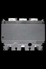 SCHNEIDER 125/5A TRIPLE POLE CT MODULE WITH VOLTAGE OUTPUTS LV429461 NSX100/250