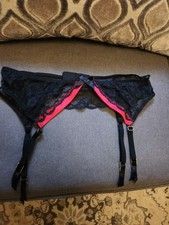 Victoria's Secret Black Lace Garter Belt M/L NWOT