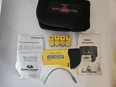 Siemon STM-8 Network Cable Tester with 4 Remotes