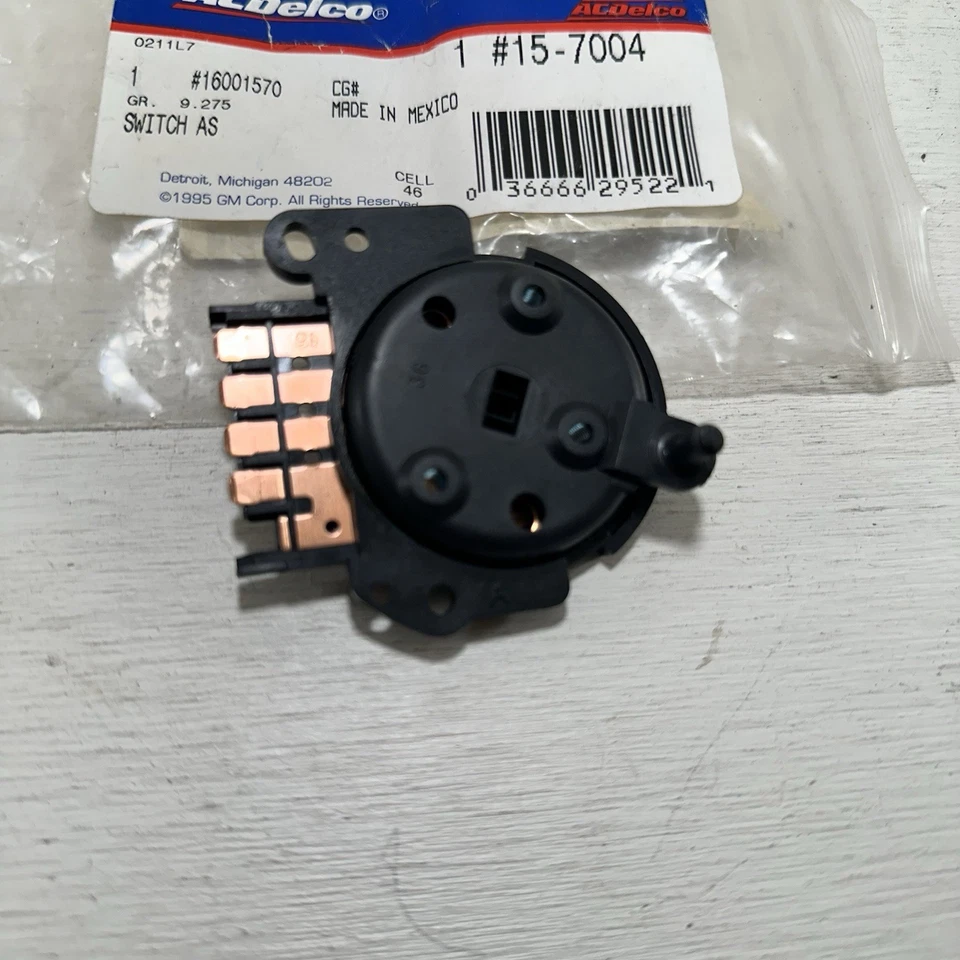 New OEM 16001570 GM 1983-89 Camaro Firebird 85-87 C10 Truck A/C Blower Switch - Image 2 of 4